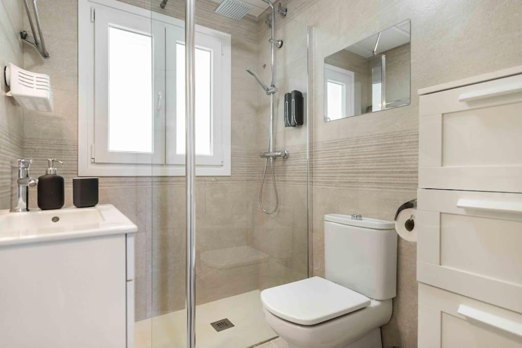 Spacious & Authentic Apartment By Rems Malaga Luaran gambar